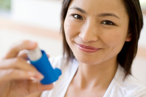 woman-asthma
