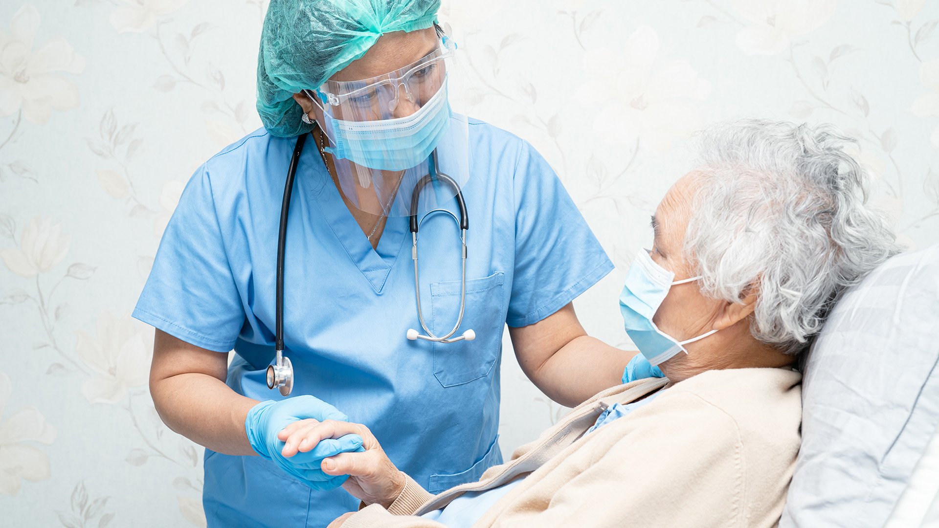 3-intensivecare-shutterstock_1771359791-1920x1080-1